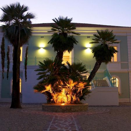 Villa Arlini Pineto Exterior photo