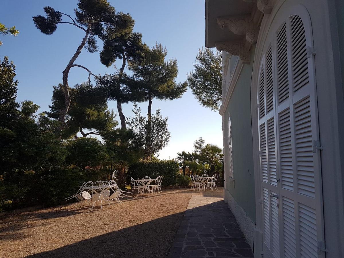 Villa Arlini Pineto Exterior photo